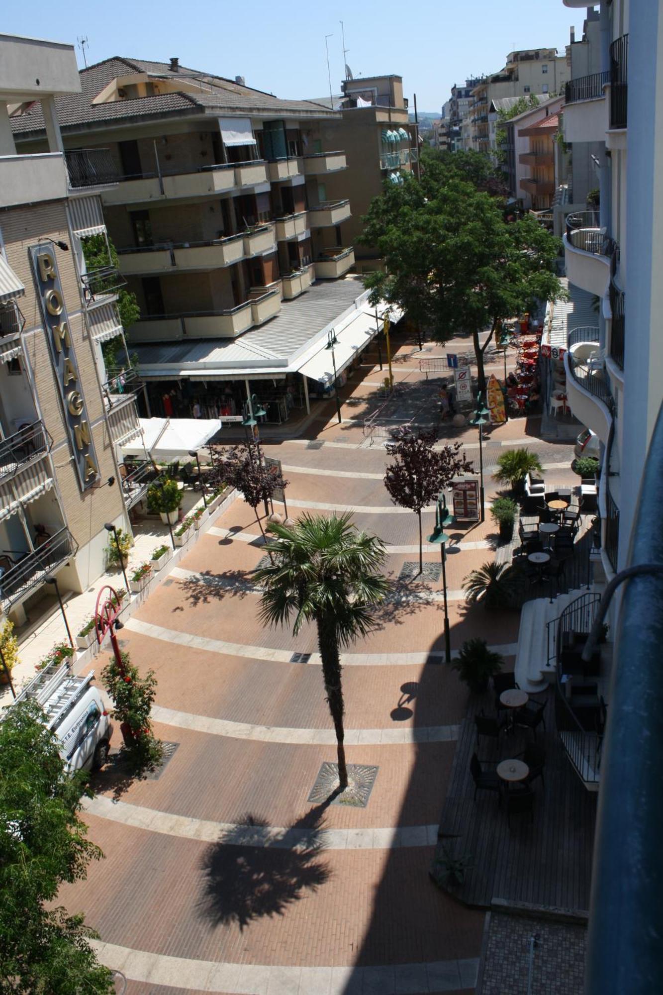 Residence Le Vele Cattolica Exterior foto