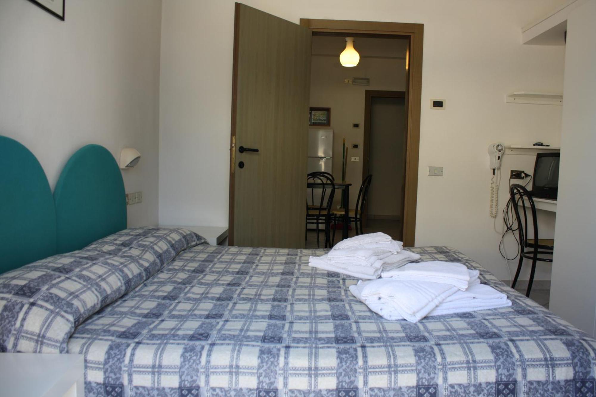 Residence Le Vele Cattolica Zimmer foto