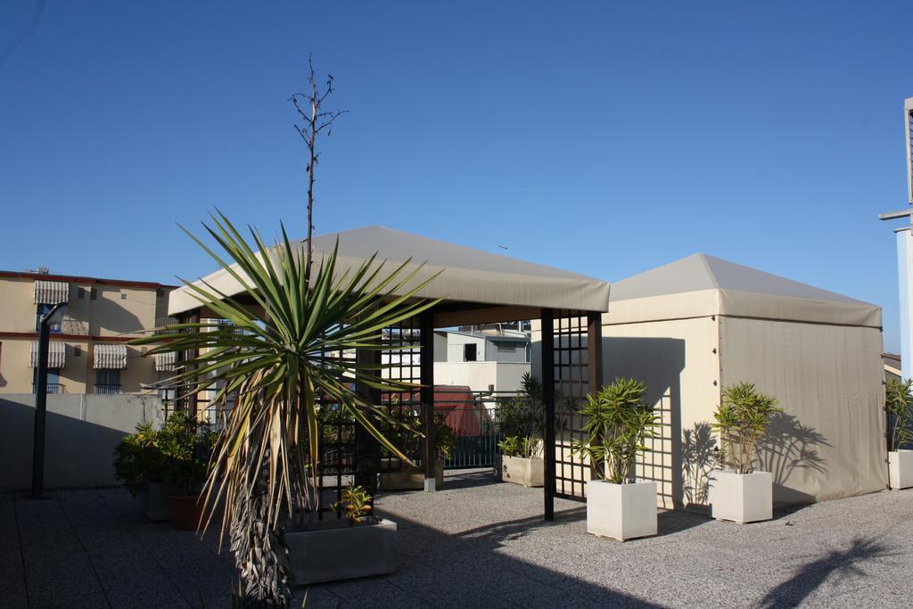 Residence Le Vele Cattolica Exterior foto